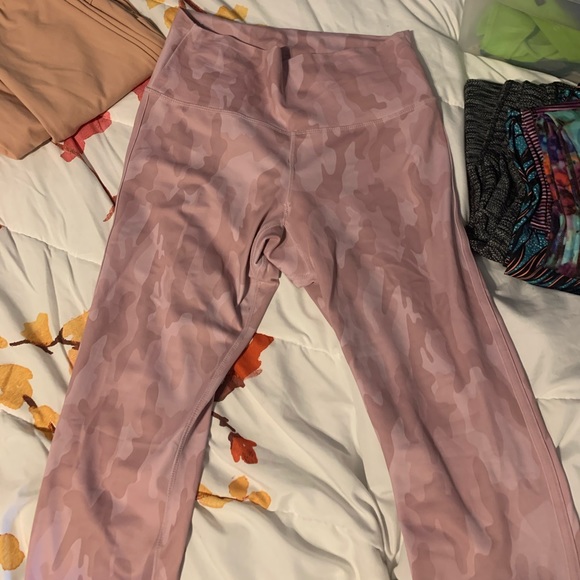 Buff Bunny Leggings - Picture 2 of 3